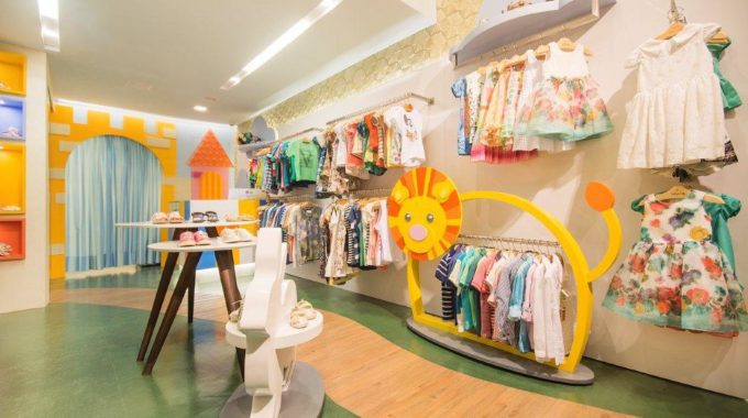 Aprenda como montar uma loja de roupas infantil em 5 passos